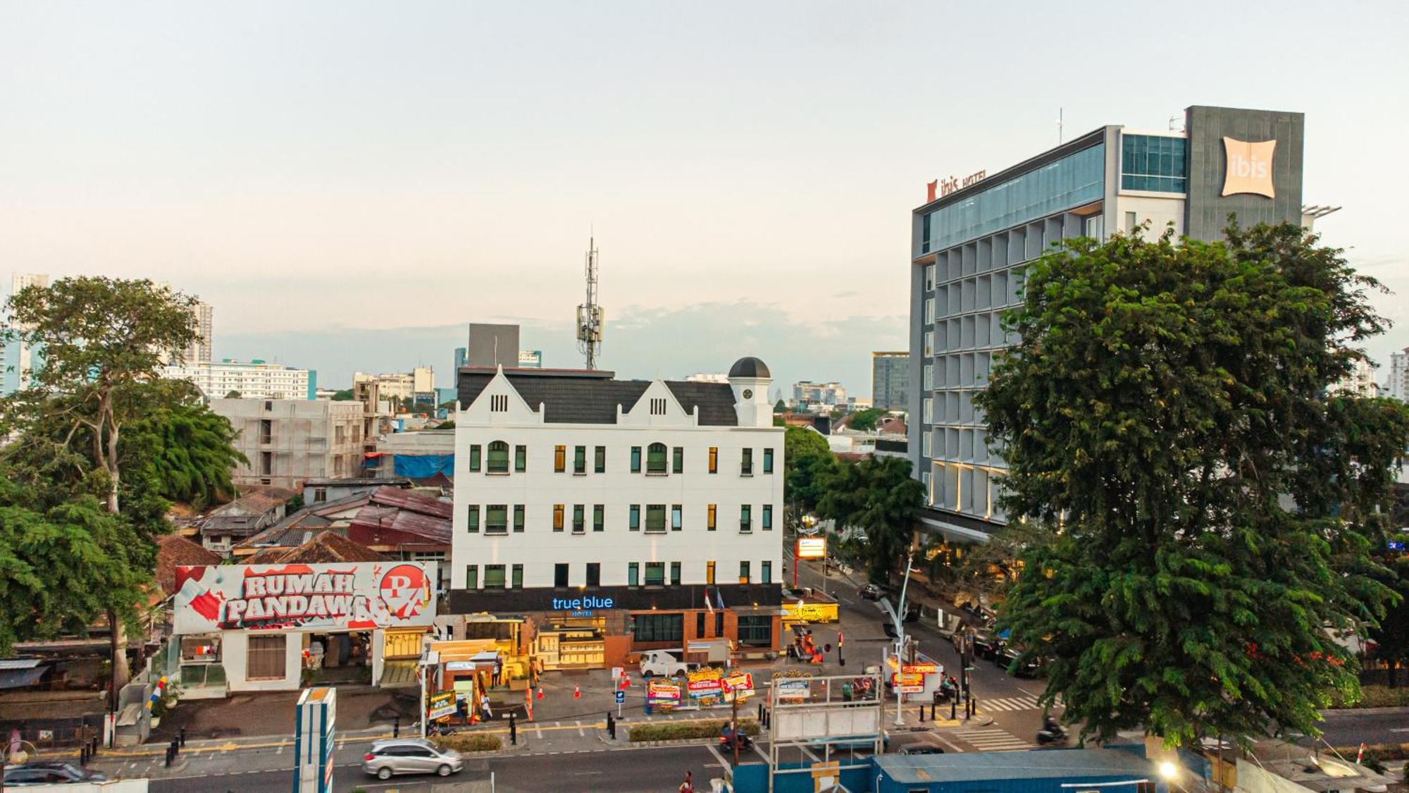 True Blue Hotel Menteng Jakarta Eksteriør billede