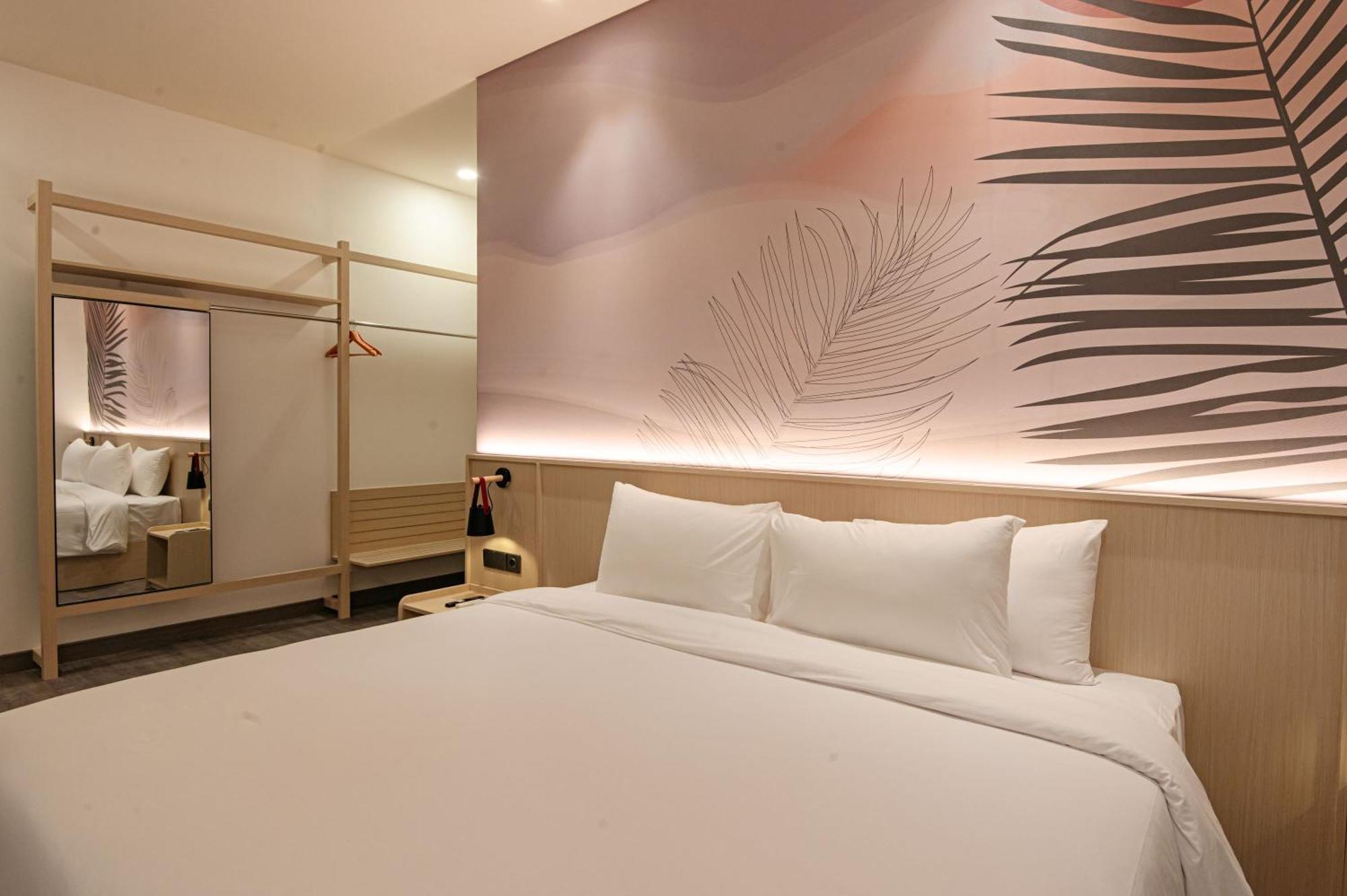 True Blue Hotel Menteng Jakarta Eksteriør billede